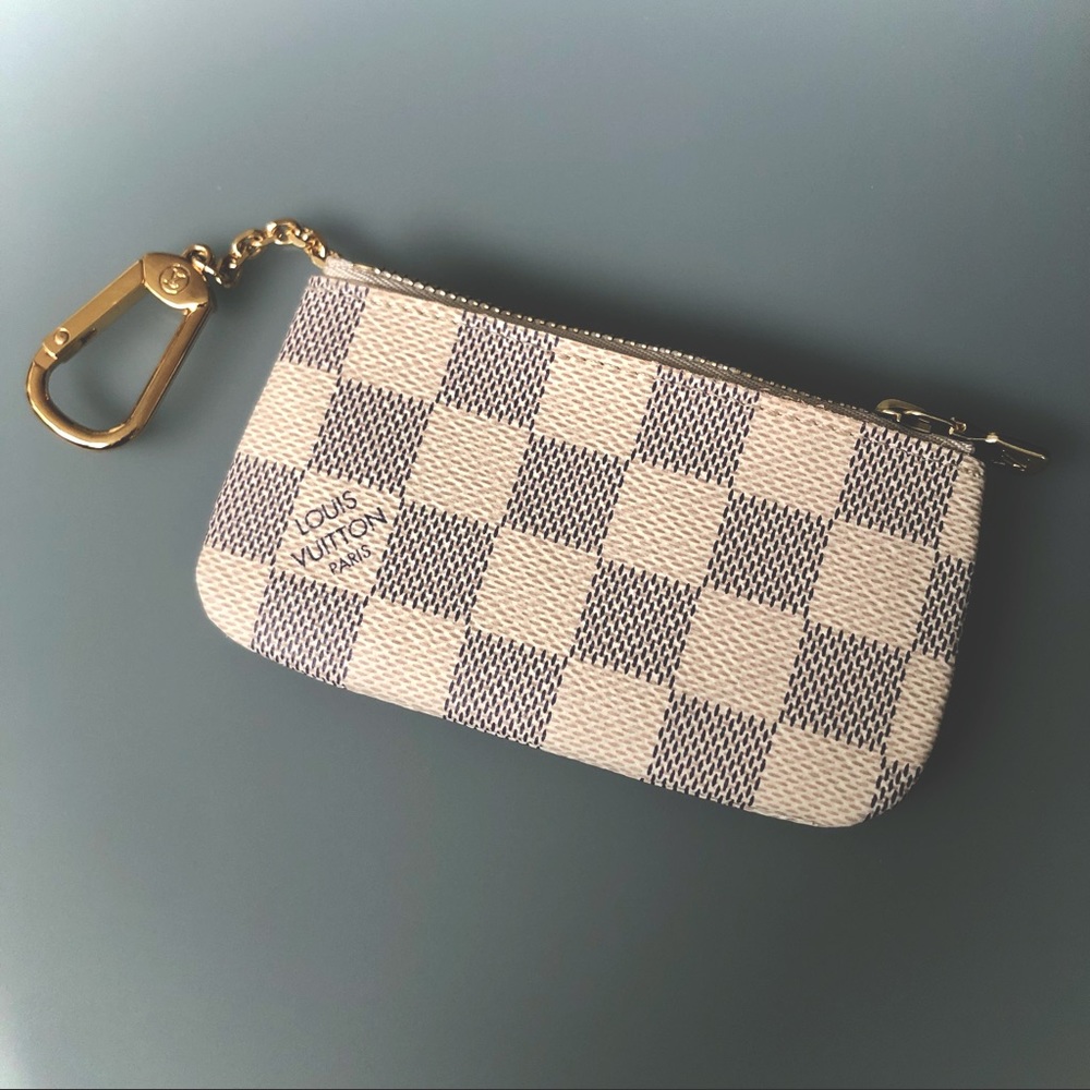 AUTHENTIC Louis Vuitton Key Pouch in Damier Azur. In excellent condition.